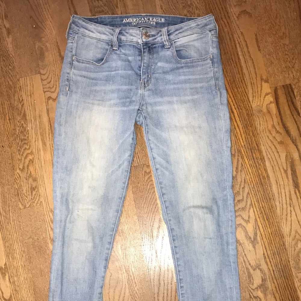 Light wash American Eagle jeans